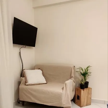 Apartment Nearby The Sea